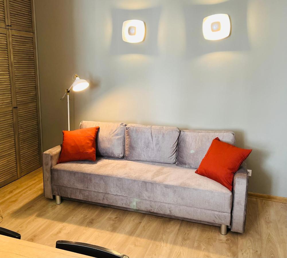 Library House Quiet&compact 2 Rooms&beds 里加